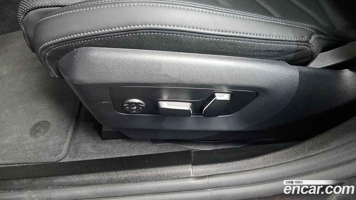BMW 5-Series 2024