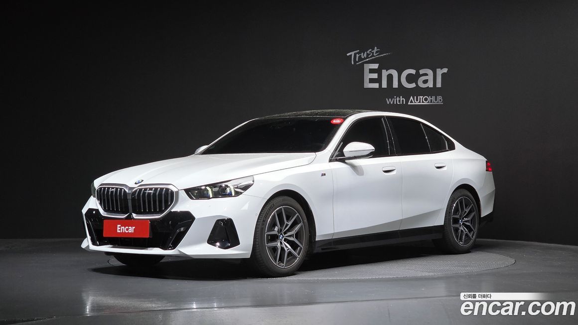 BMW 5-Series 2025