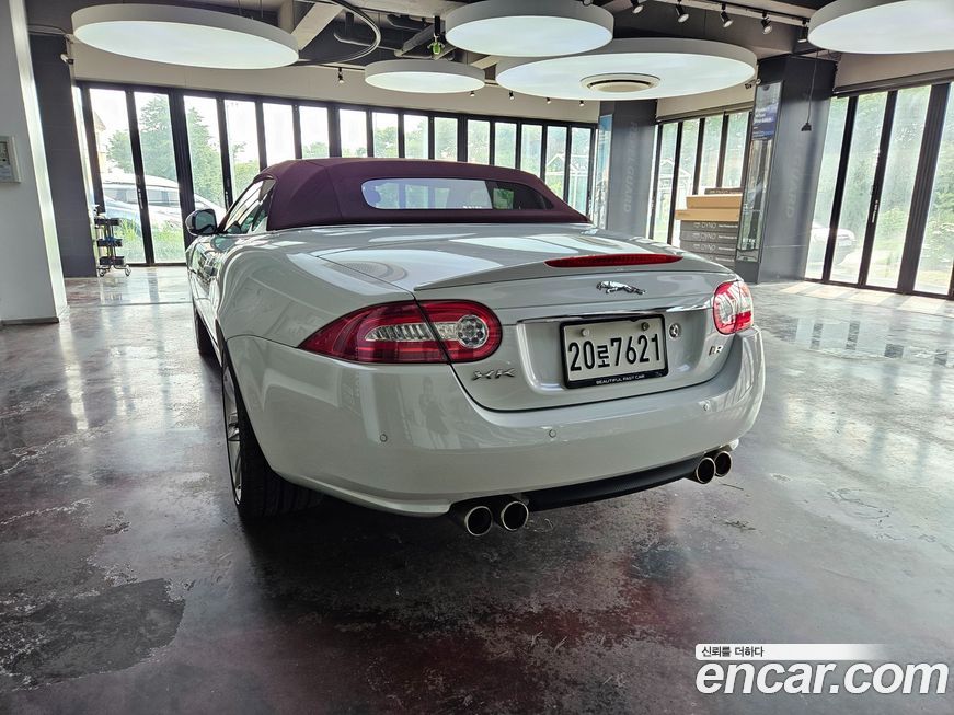 Jaguar XKR 2012