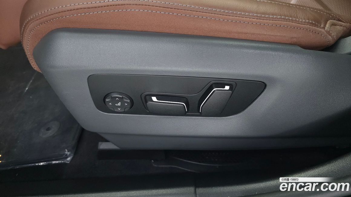 BMW 5-Series 2024