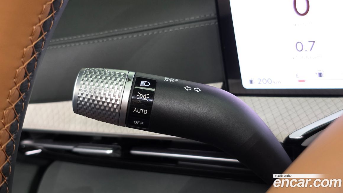 Genesis GV80 2025