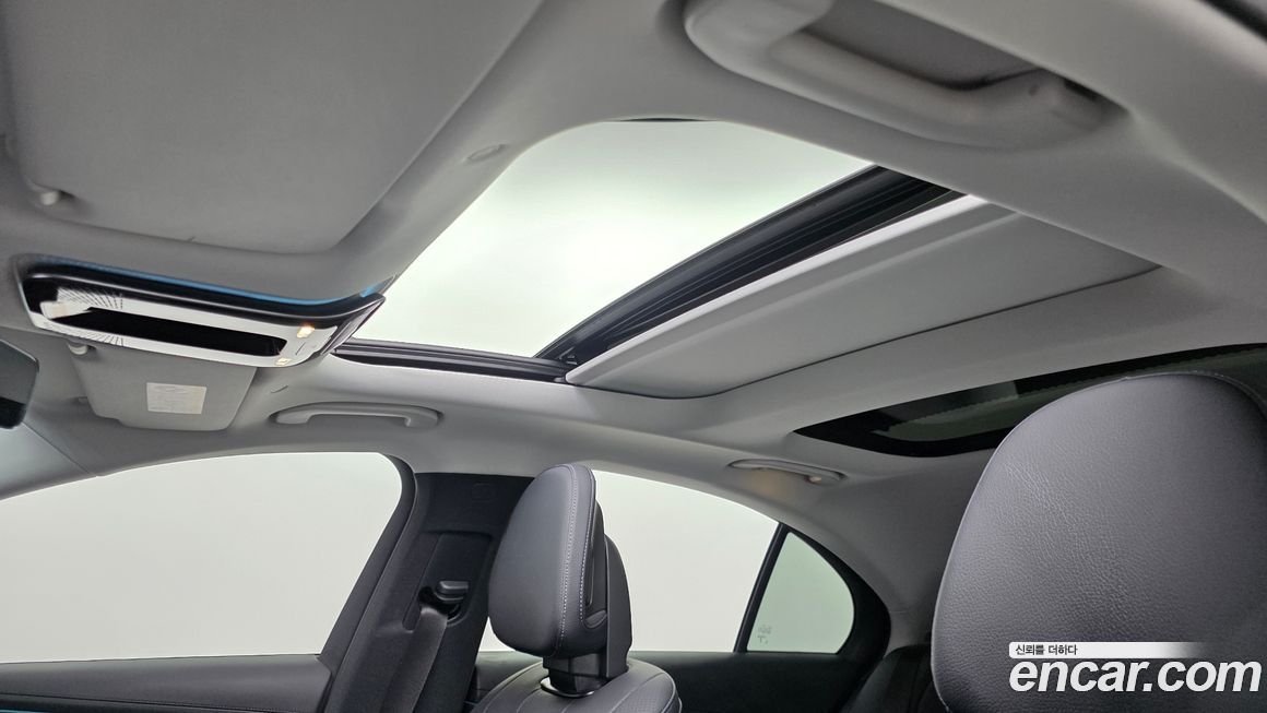 Mercedes-Benz E-Class 2025