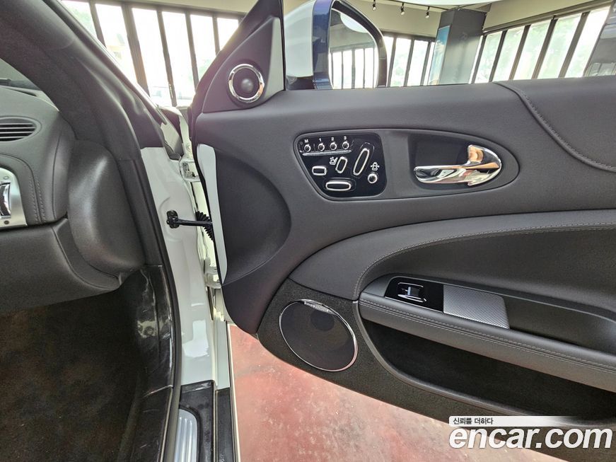 Jaguar XKR 2012