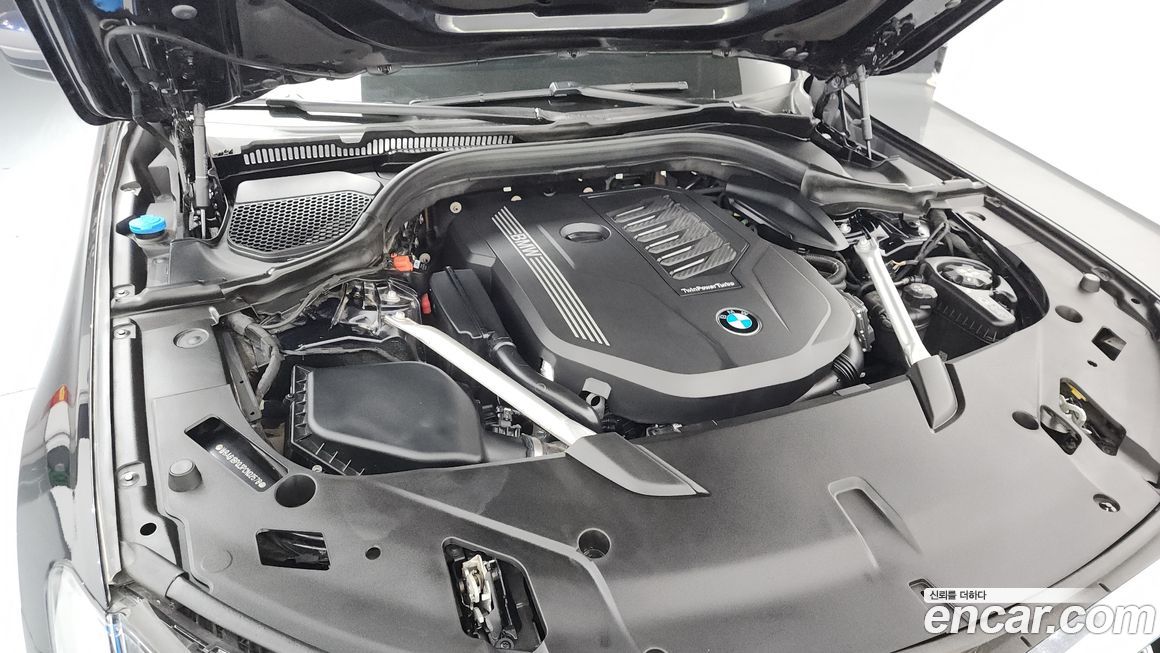 BMW Gran Turismo 2023