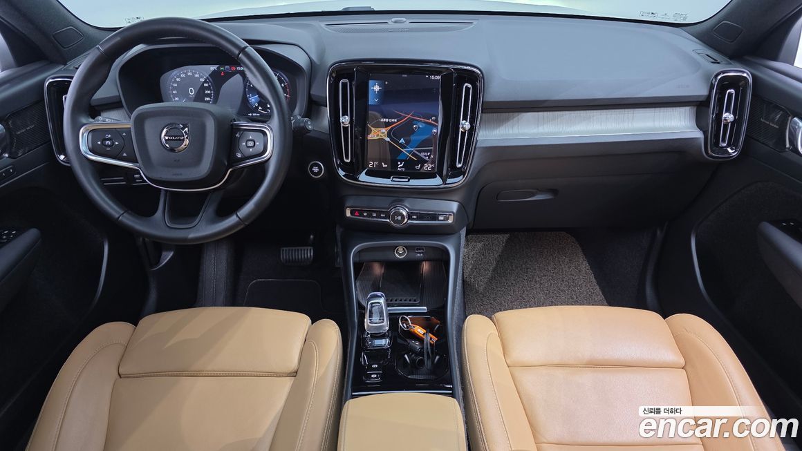 Volvo XC40 2021