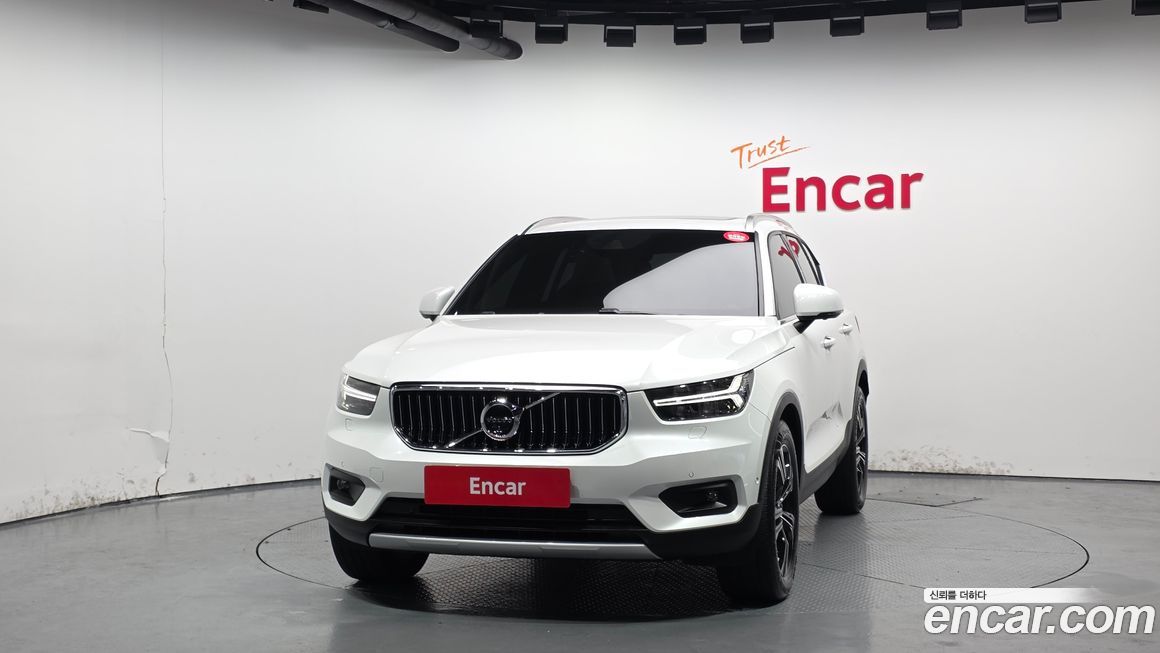Volvo XC40 2021