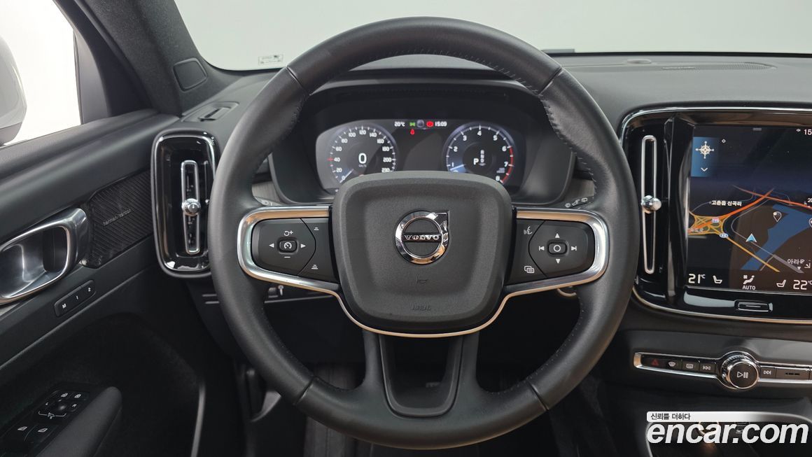 Volvo XC40 2021