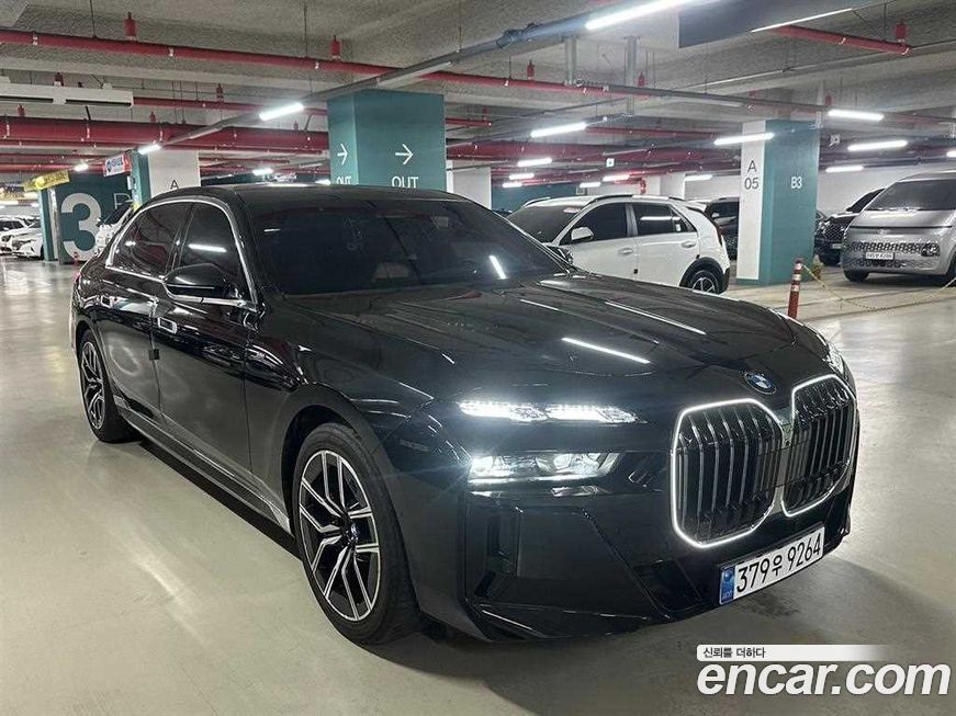 BMW 7-Series 2025