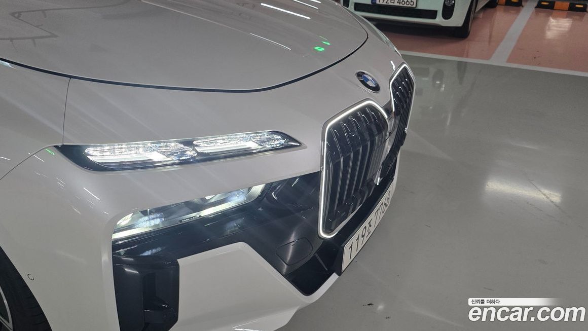 BMW 7-Series 2025