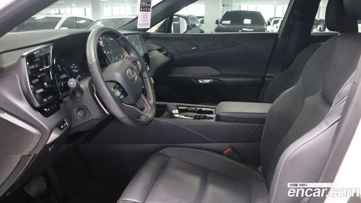 Lexus RX 2025