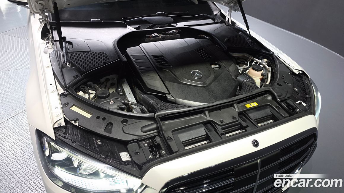 Mercedes-Benz S-Class 2022