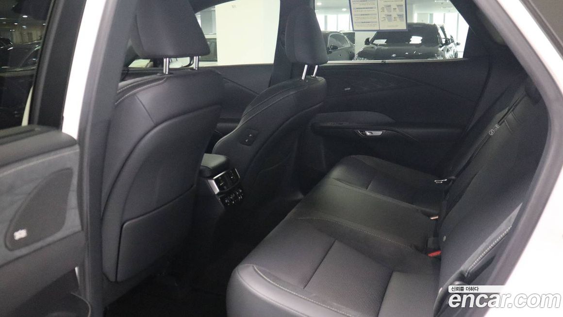 Lexus RX 2025