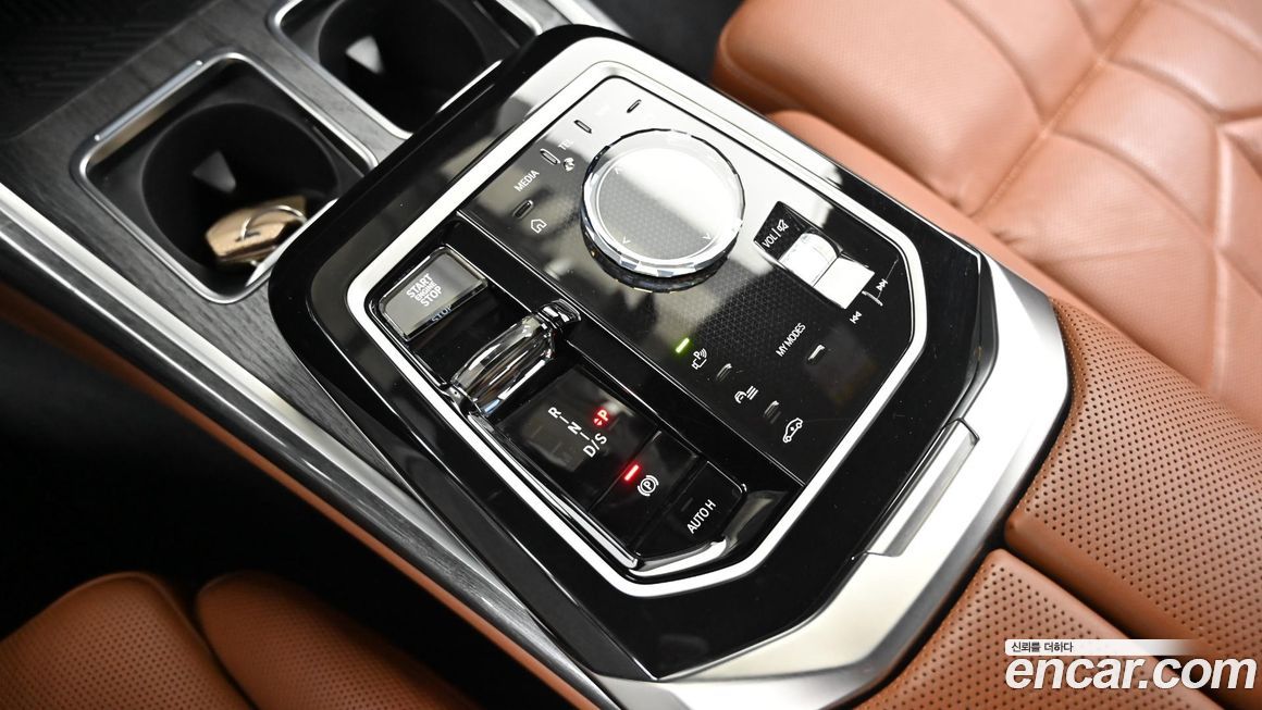 BMW 7-Series 2024