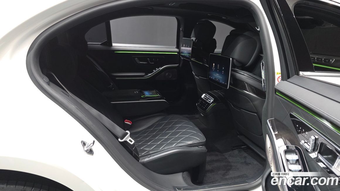 Mercedes-Benz S-Class 2022