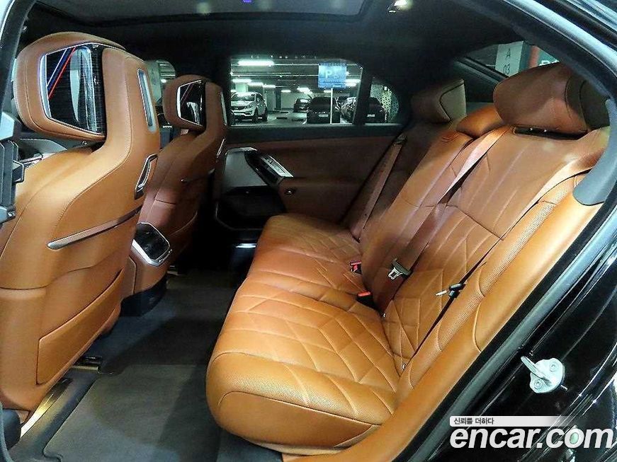 BMW 7-Series 2025
