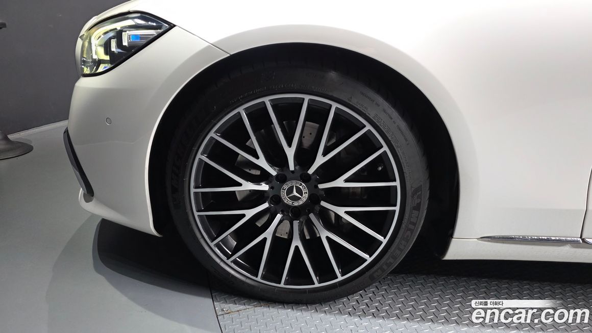 Mercedes-Benz S-Class 2022