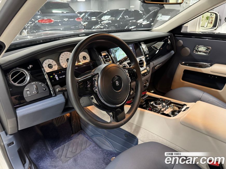 Rolls-Royce Ghost 2011