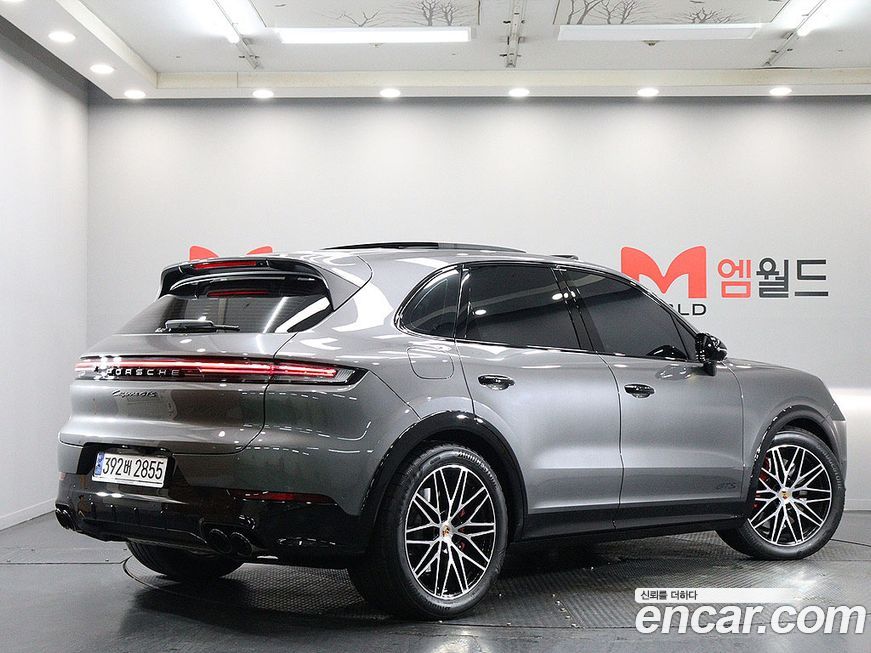 Porsche Cayenne 2025