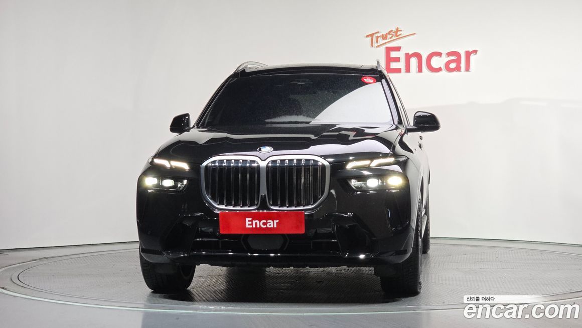 BMW X7 2025