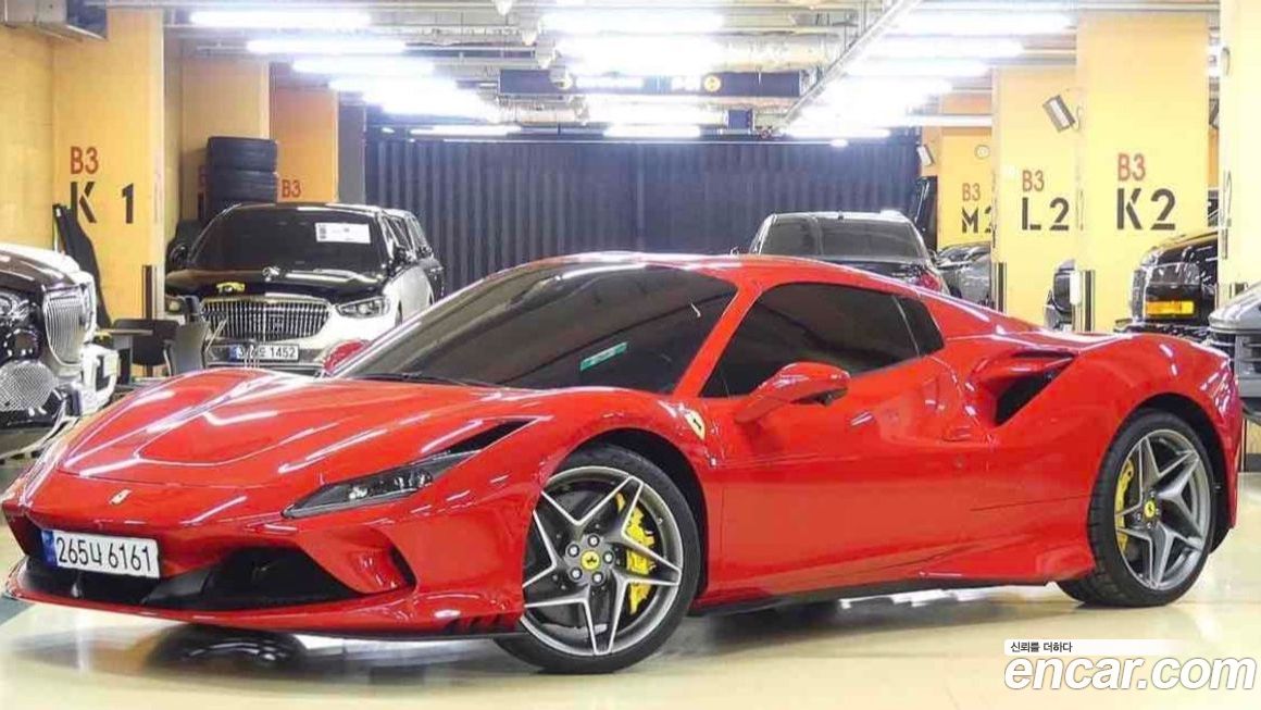 Ferrari F8 2022
