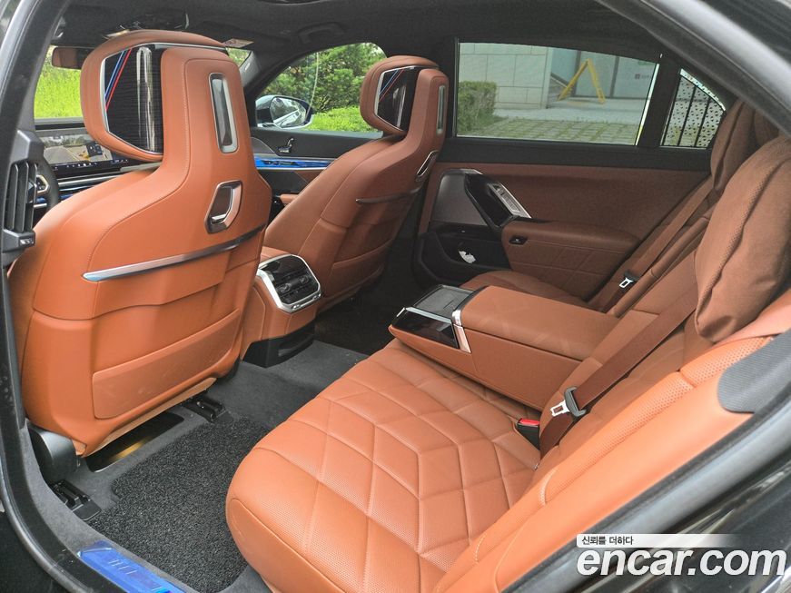 BMW 7-Series 2025