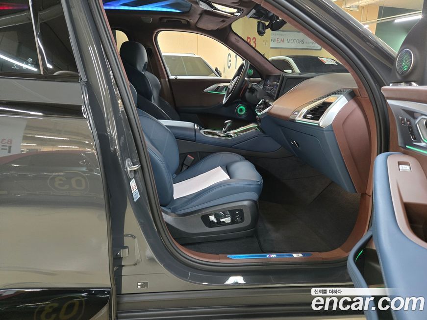 BMW XM 2025