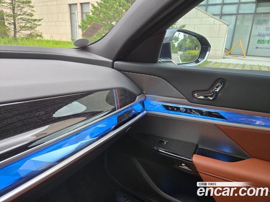 BMW 7-Series 2025