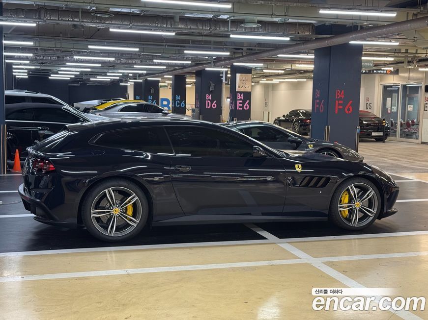 Ferrari GTC4 Lusso 2018