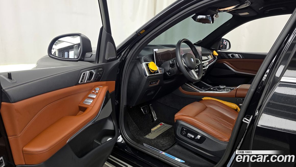 BMW X7 2025