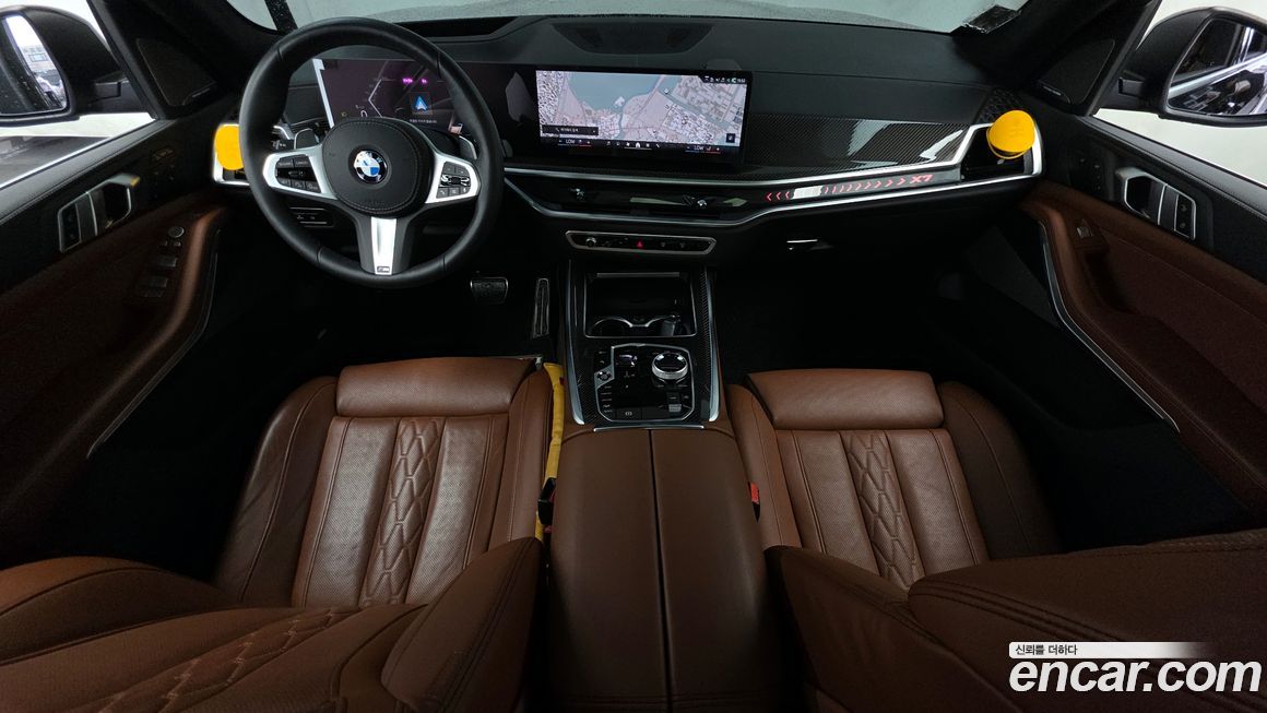 BMW X7 2025