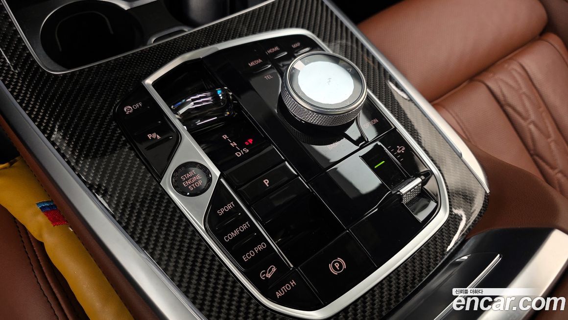 BMW X7 2025