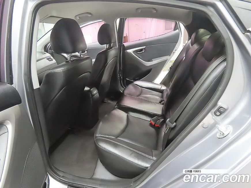 Hyundai AVANTE 2014