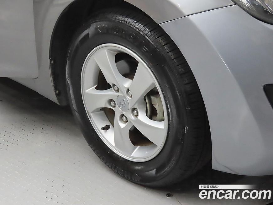 Hyundai AVANTE 2014
