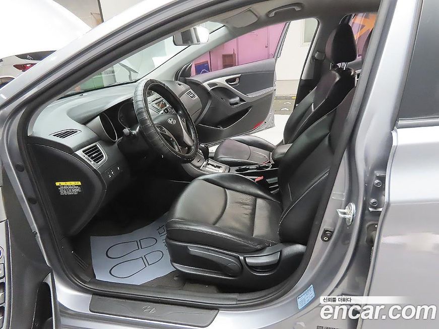 Hyundai AVANTE 2014