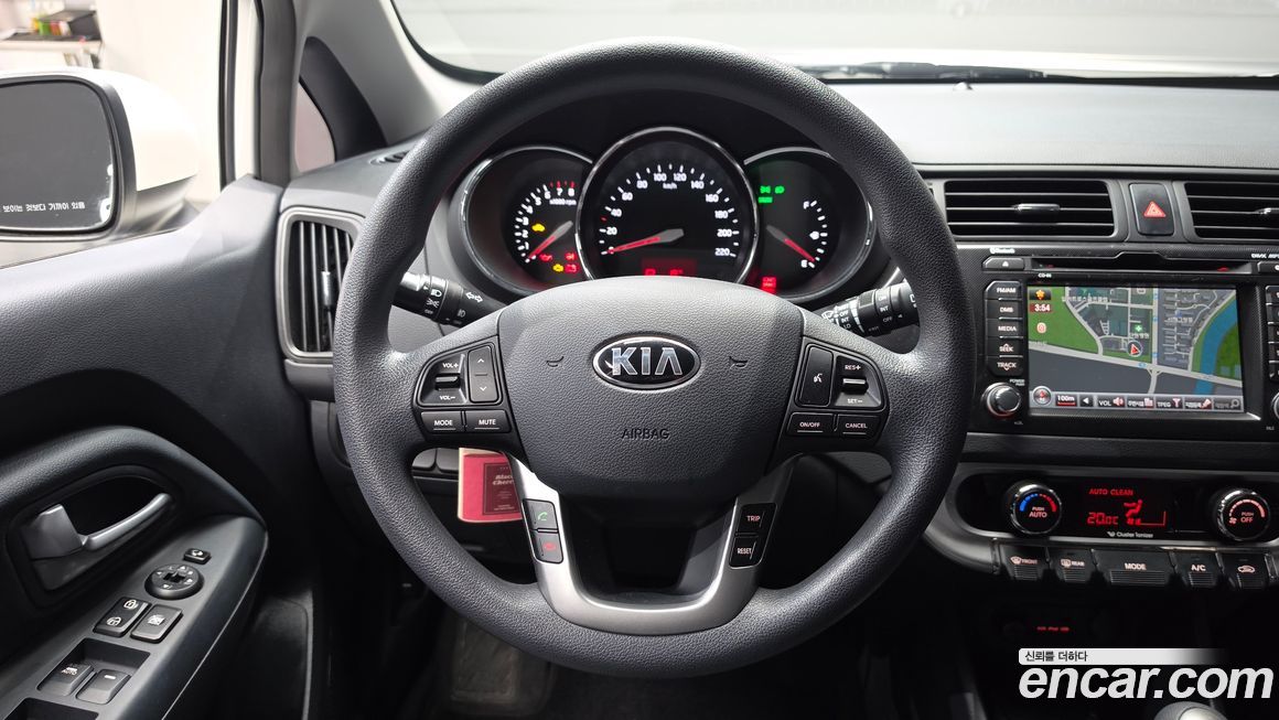 Kia pride 2013