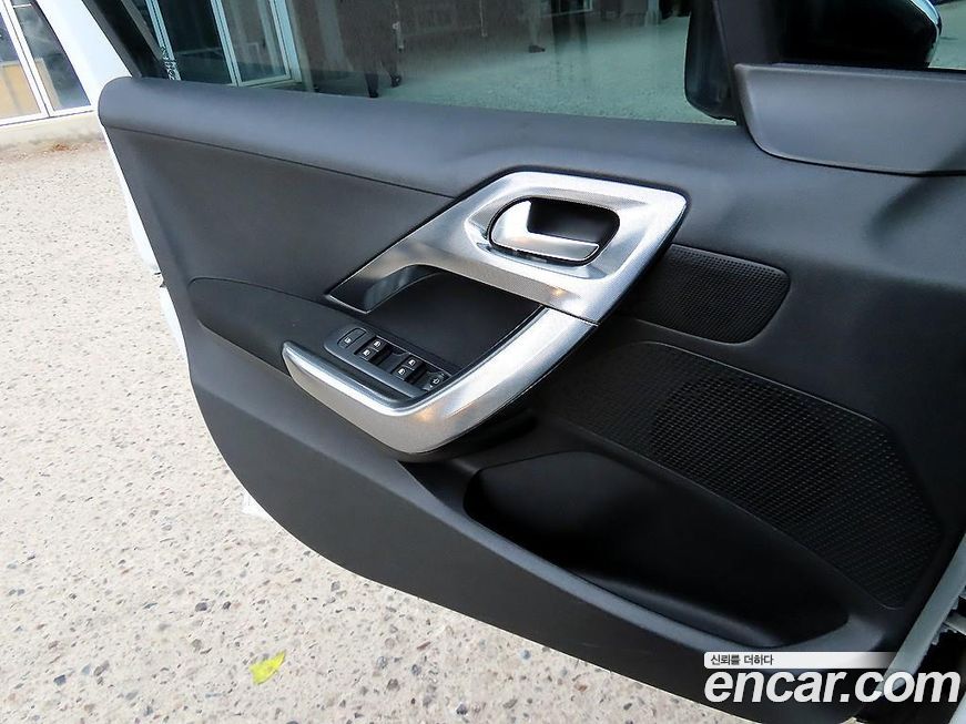 Peugeot 2008 2015
