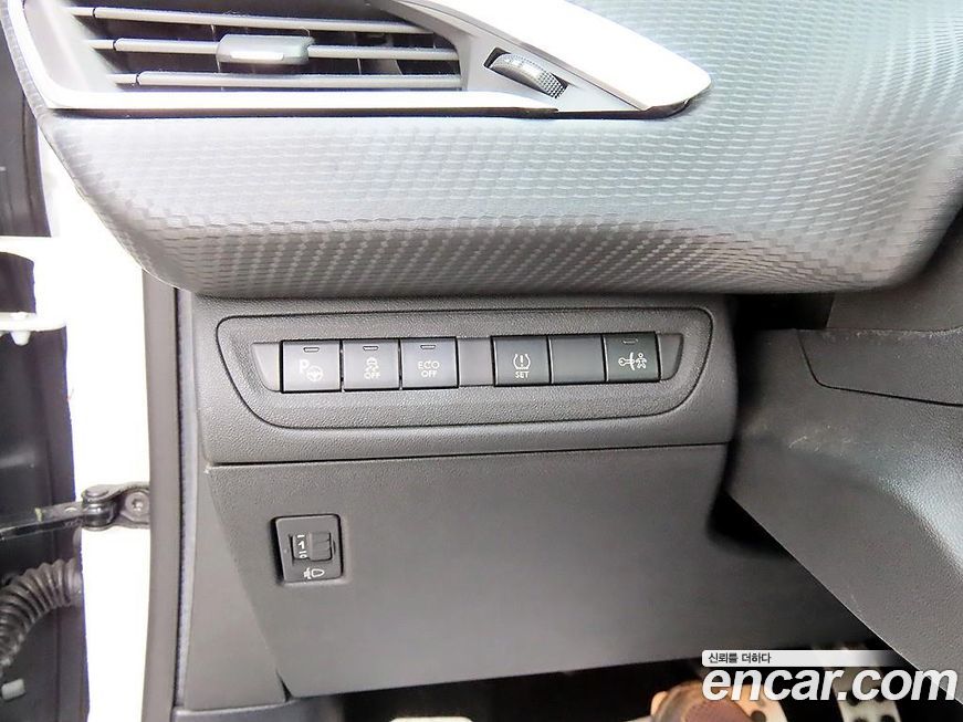 Peugeot 2008 2015
