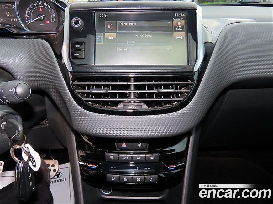Peugeot 2008 2015