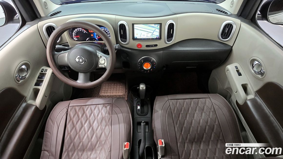 Nissan Cube 2012