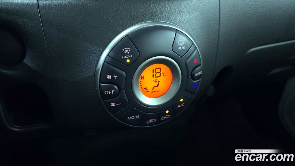 Nissan Cube 2012