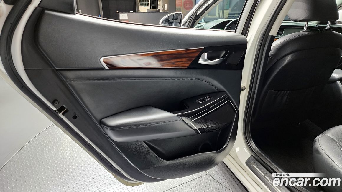 Kia K7 2016