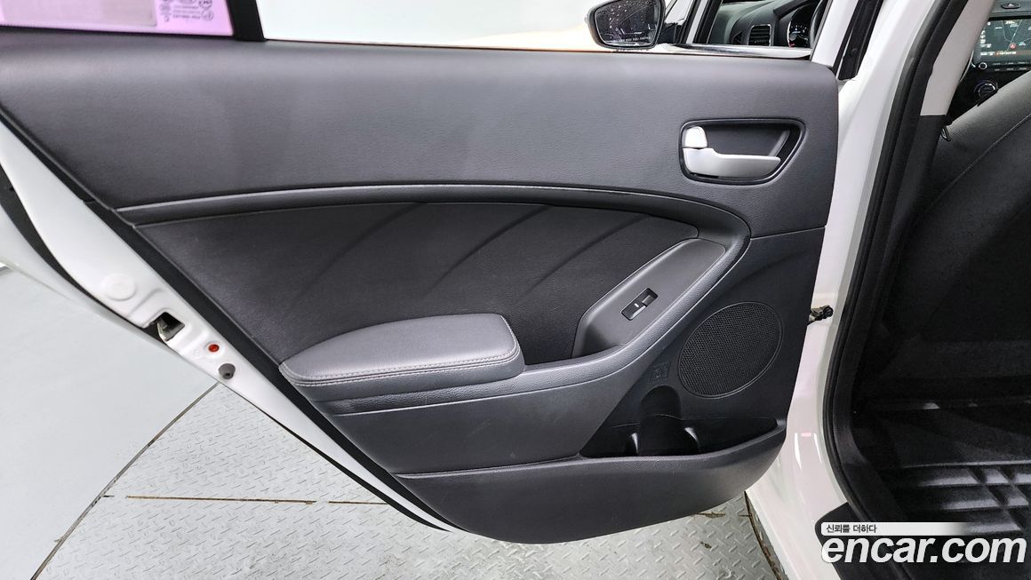 Kia K3 2018