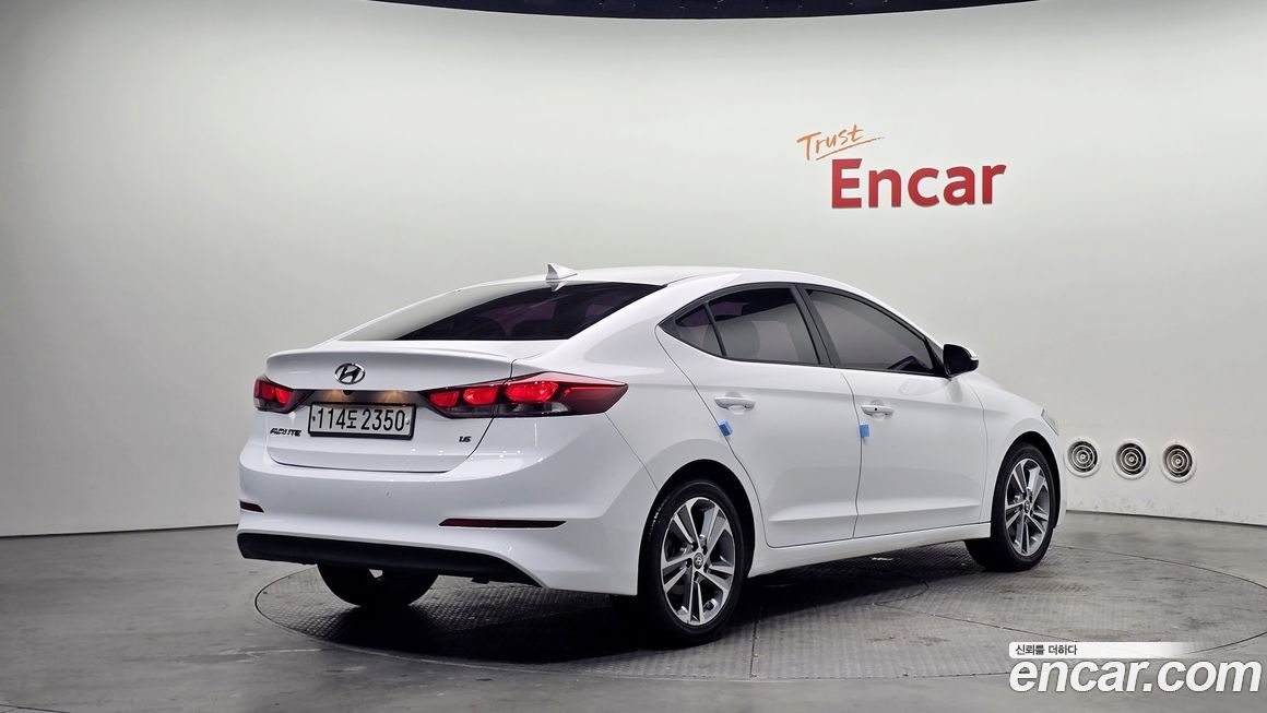 Hyundai AVANTE 2018