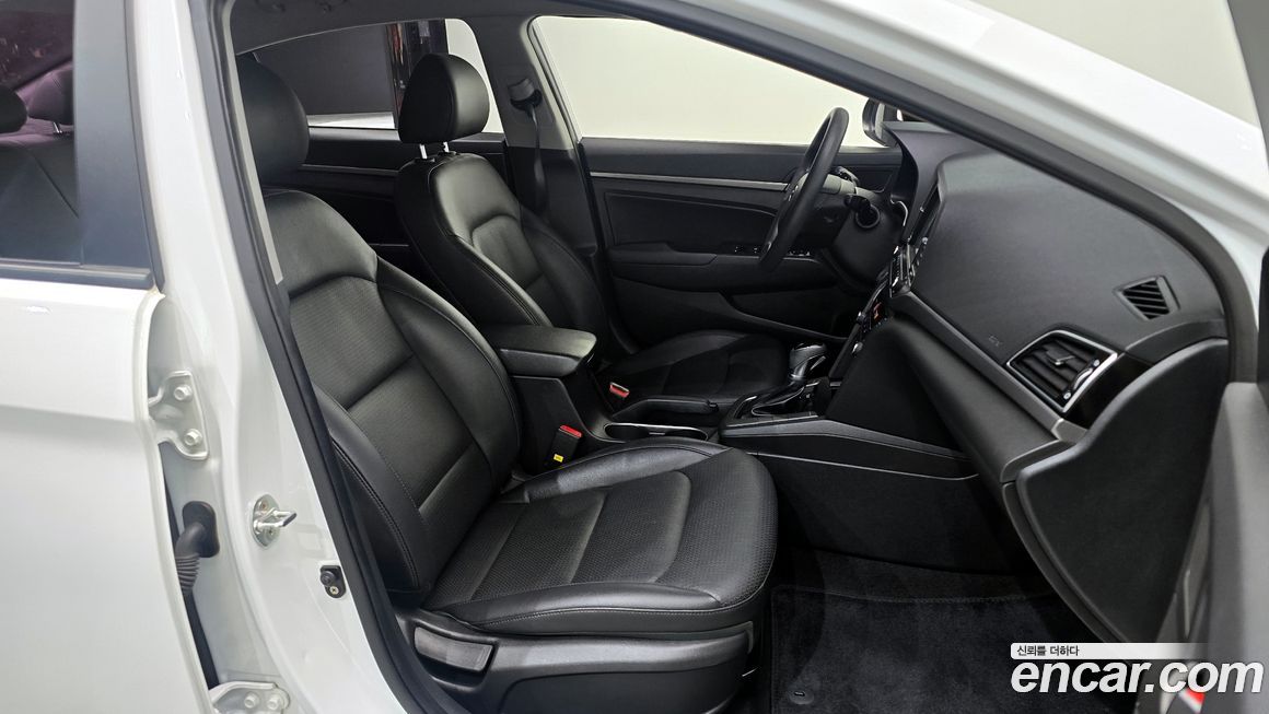 Hyundai AVANTE 2018