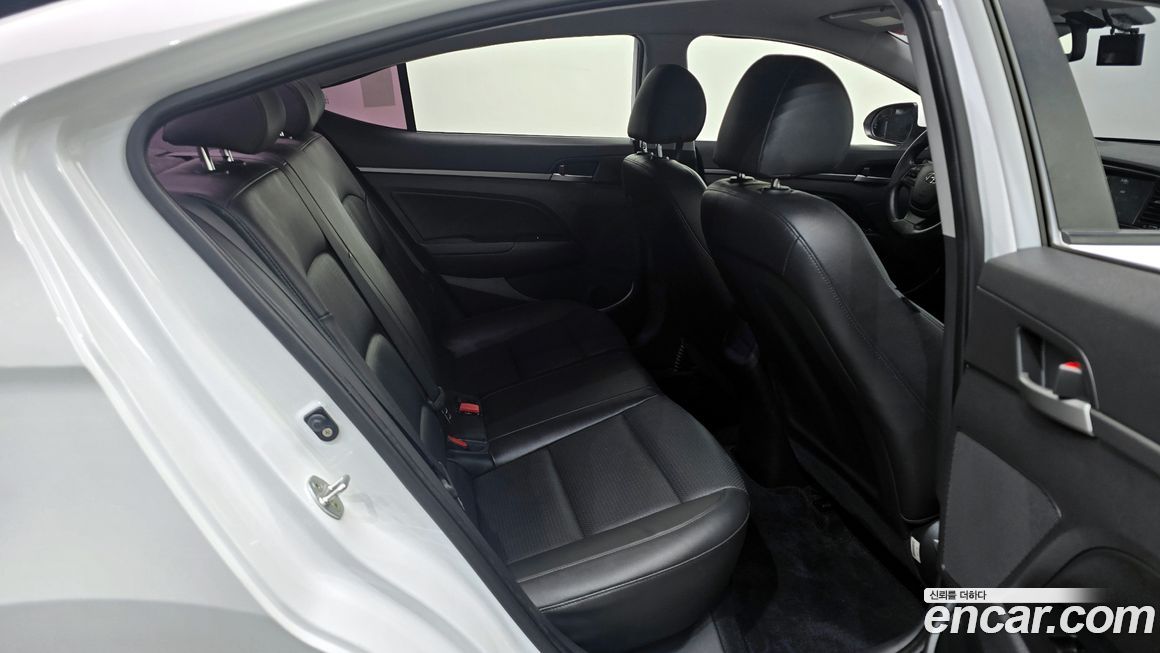 Hyundai AVANTE 2018