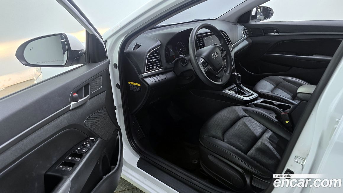 Hyundai AVANTE 2018