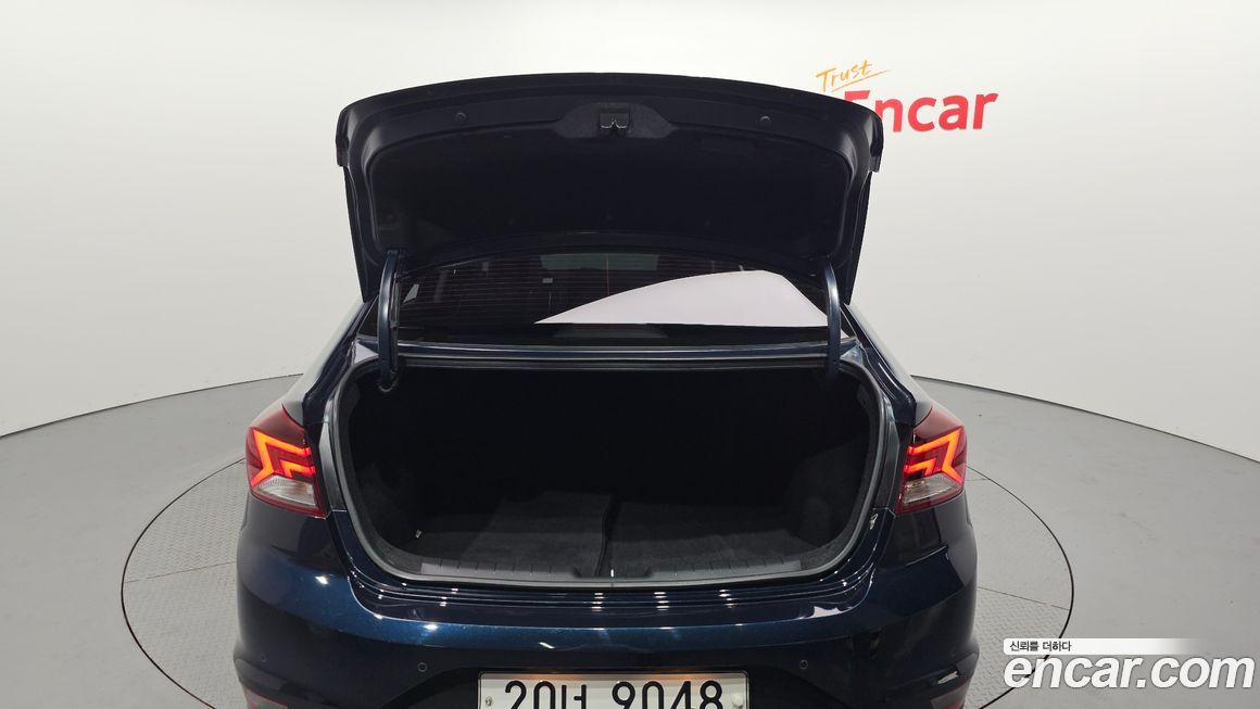 Hyundai AVANTE 2020