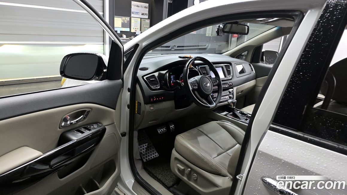 Kia Canival 2019