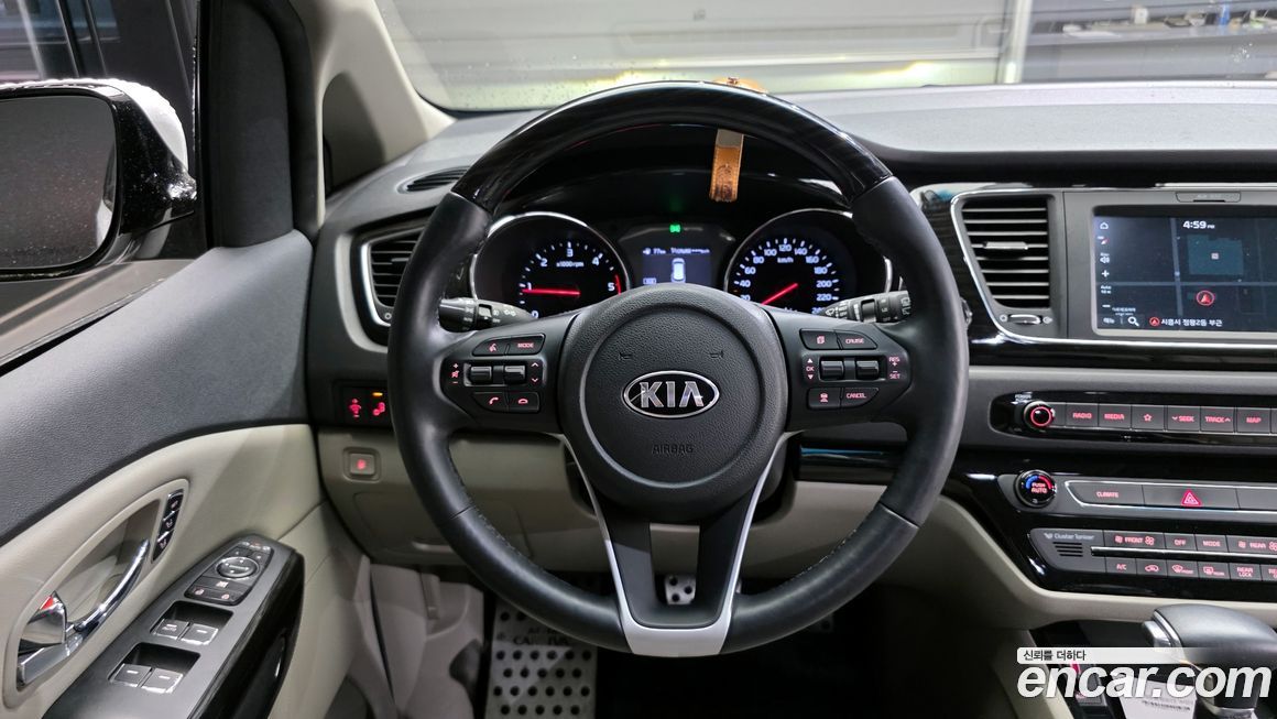 Kia Canival 2019