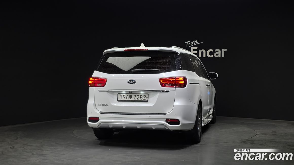 Kia Canival 2019